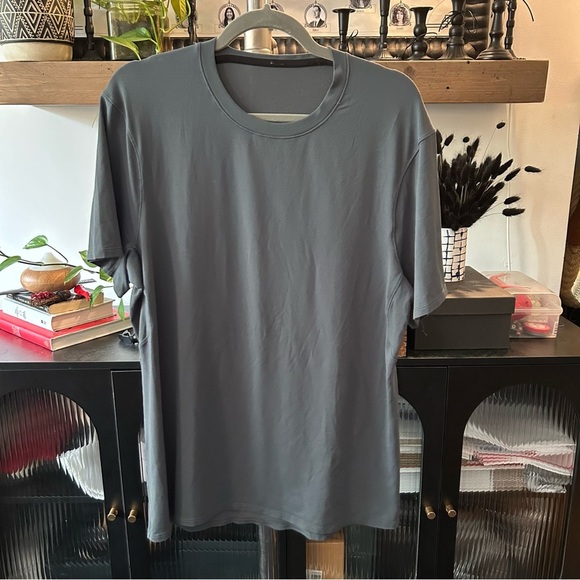 Lululemon Drysense Mesh Short Sleeve Shirt - Picture 1 of 6